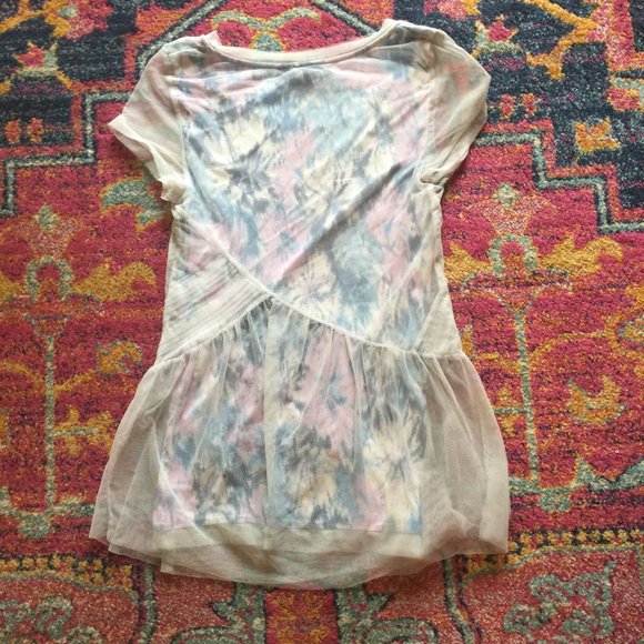 Peplum top with mesh overlay - Picture 2 of 3